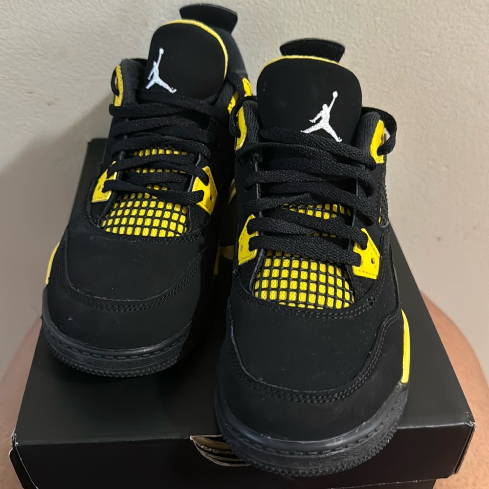 Air Jordan 4